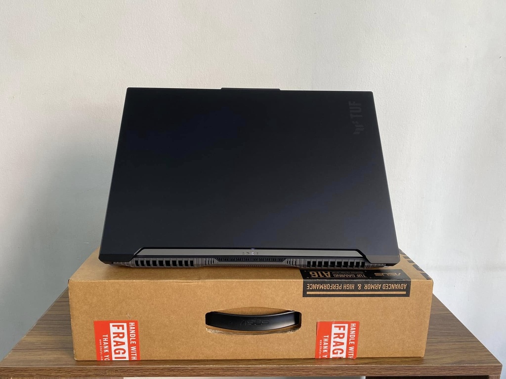 ASUS TUF GAMING A16 (2024)